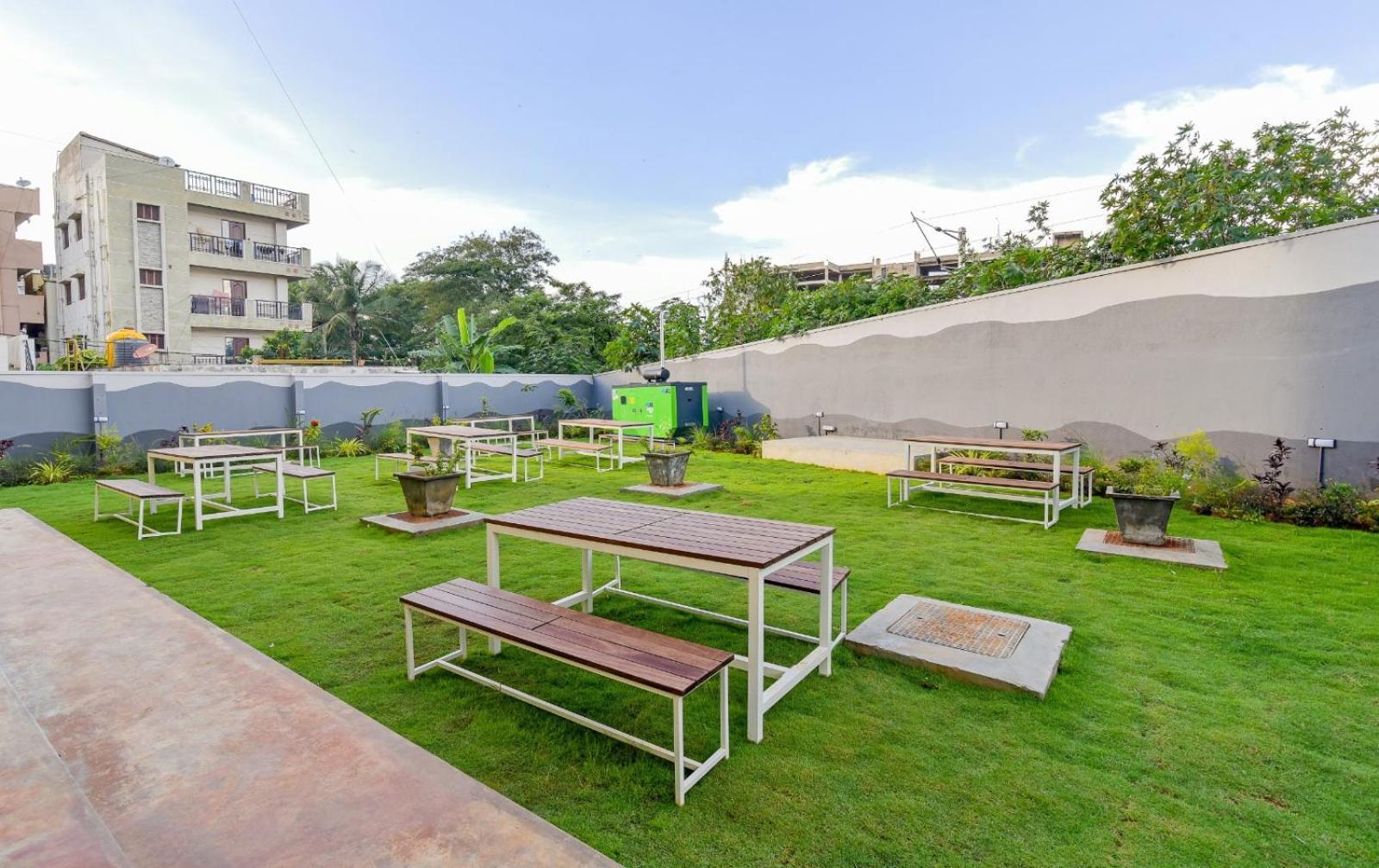 C Suites - Signature Towers Bangalore Exteriör bild